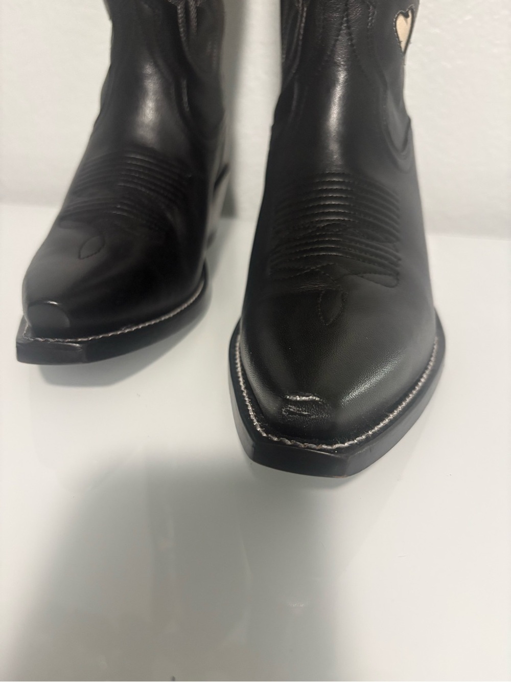 Tecovas Annie Hearts midnight Black Leather Western Boots - Picture 2 of 7